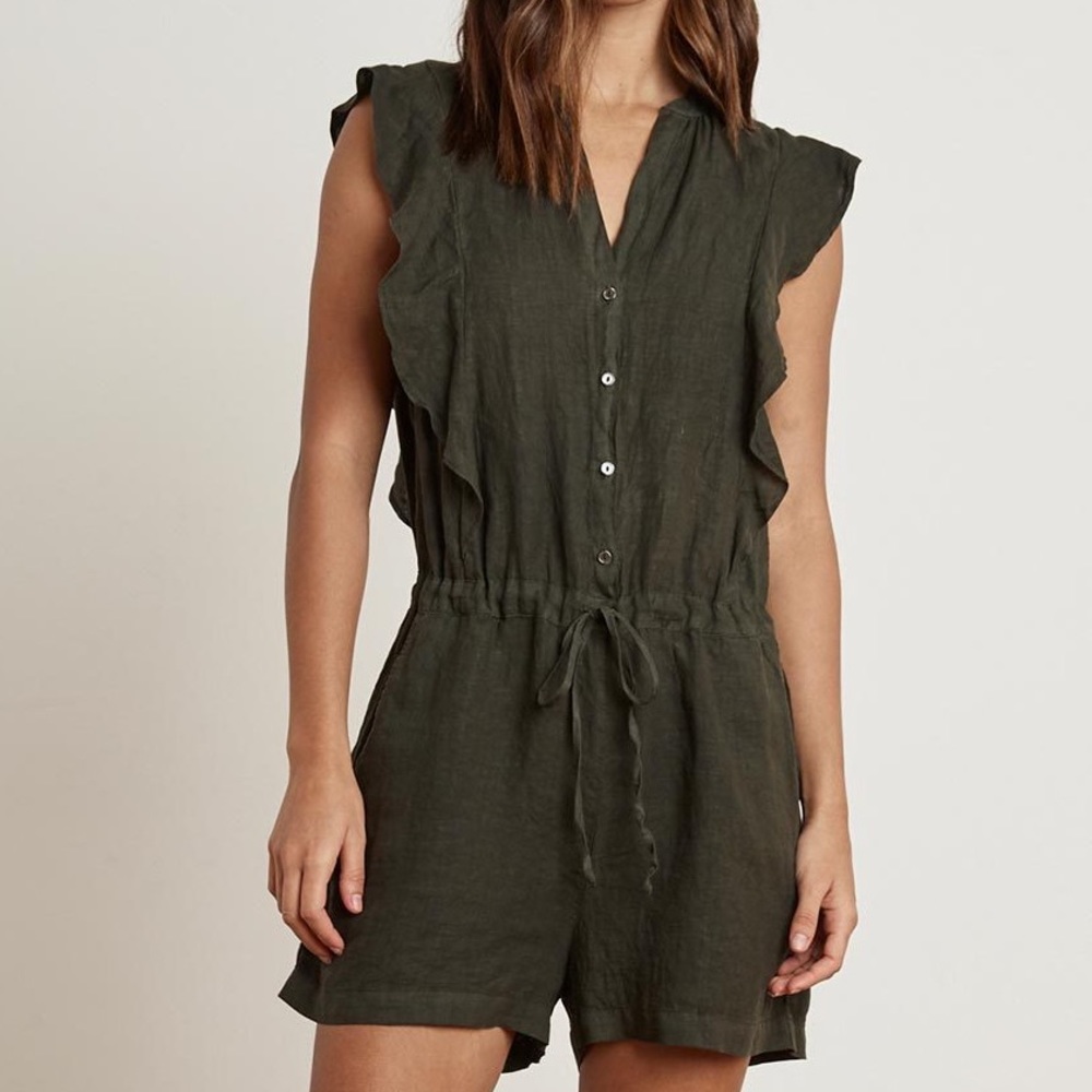 NWT Velvet by Graham & Spencer Linen Romper